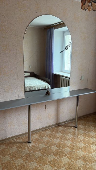 Отдам даром всю мебель