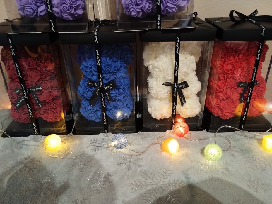 Ursuleți handmade 25 cm . Cadoul ideal pentru persoanele dragi .