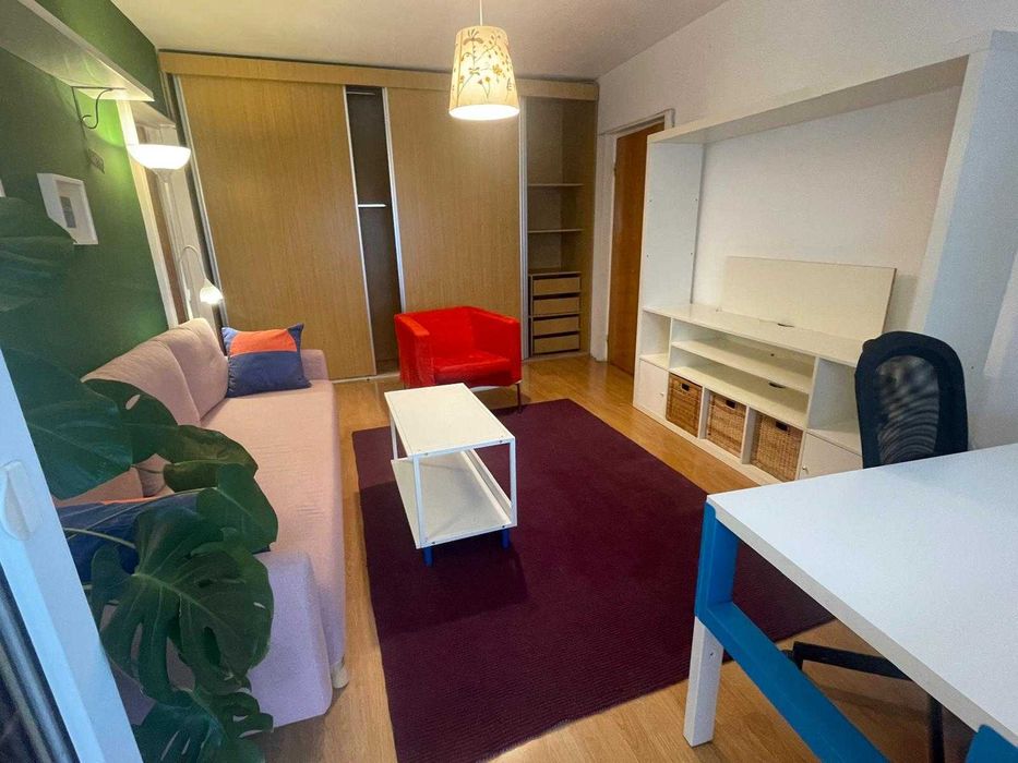 Proprietar 2 camere Mega Mall, 65mp, bucatarie mare