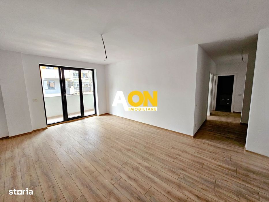 Apartament 3 camere, bloc nou, 63 mp utili + balcon, zona Centru