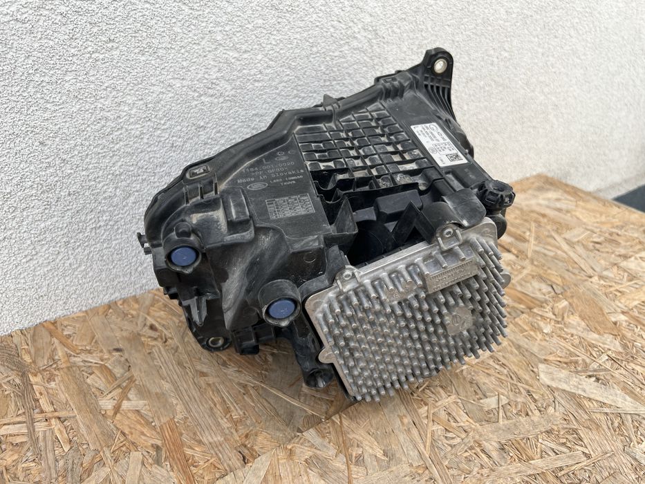 Far stanga Land Rover Defender 2 2020+ Full LED Complet Original