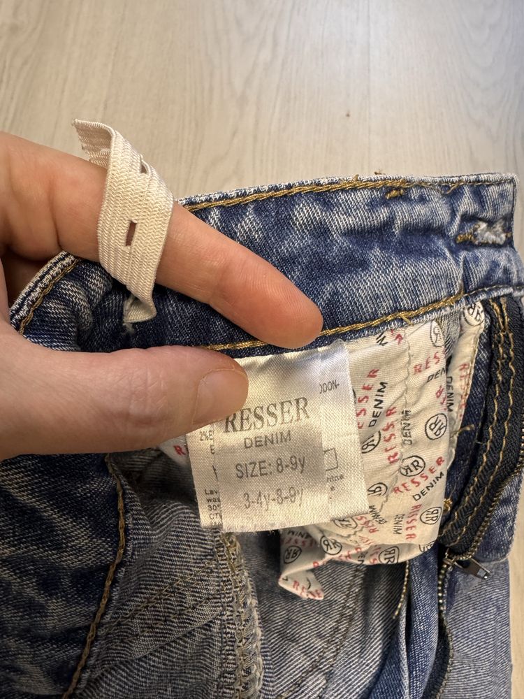 Продам джинсы для девочек