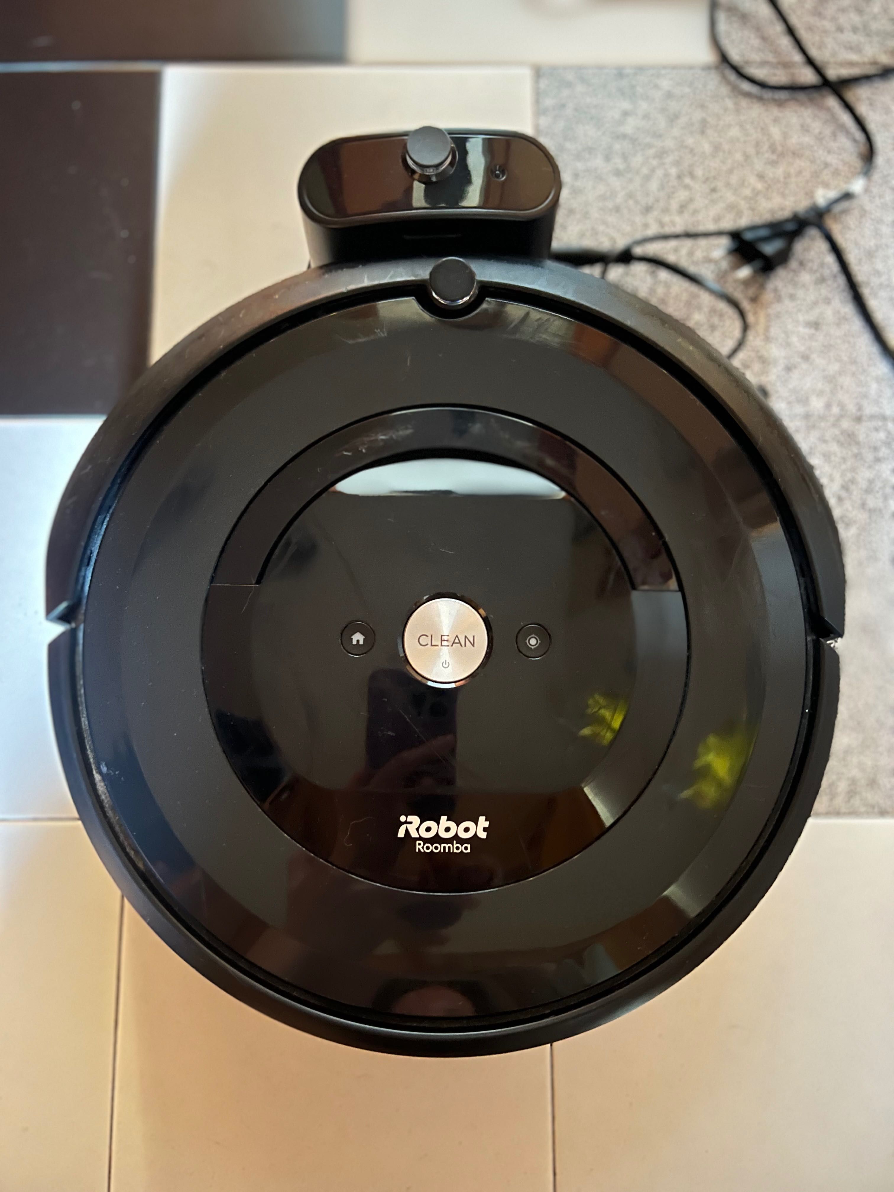 Робот прахосмукачка iRobot Roomba e5