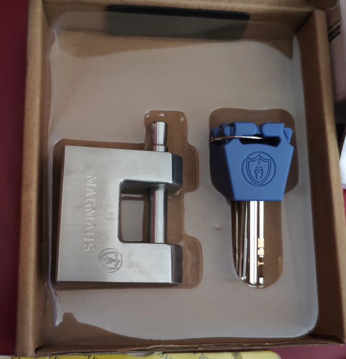 Катинари и скоба за камион