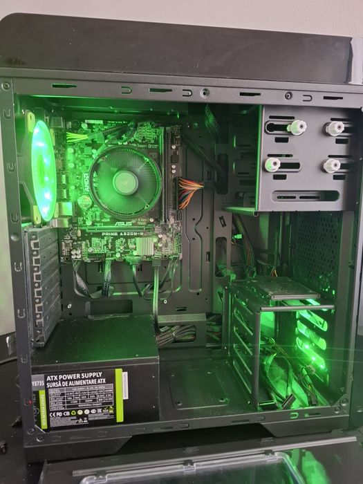 Sitem PC + Monitor Lenovo(Le vand și separat)