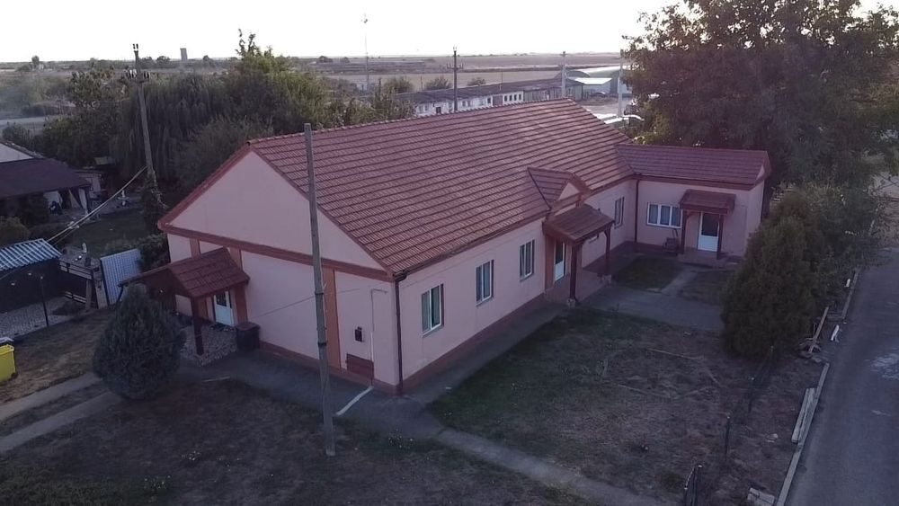 Casa de vânzare com Peciu Nou
