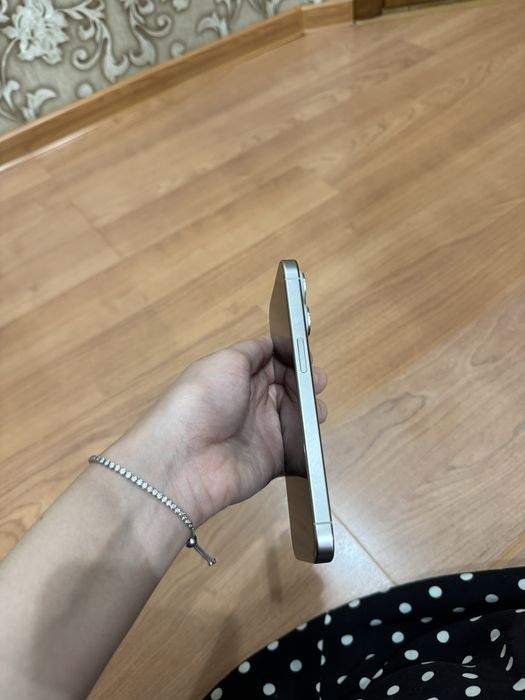 продам Iphone 15 pro