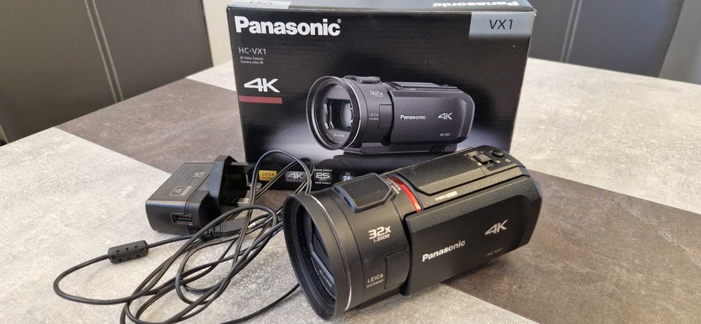 Видеокамера Panasonic HC - VX1 4K