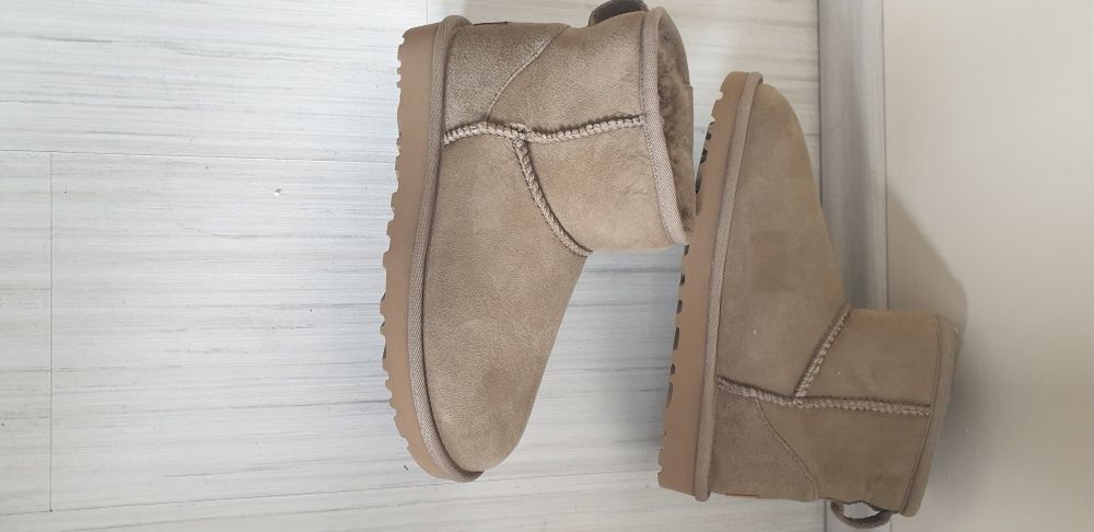 UGG Classic Mini UK 3 US / 36/22см НОВО! ОРИГИНАЛ! Дамски Зимни Ботуши