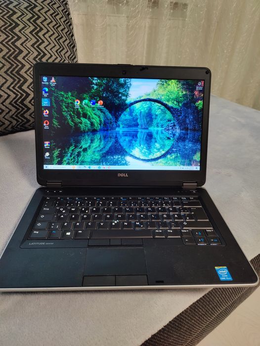 Laptop gaming școală Dell i5 Ram 8Gb ddr4 video 4Gb ssd win10 GTA CSGO