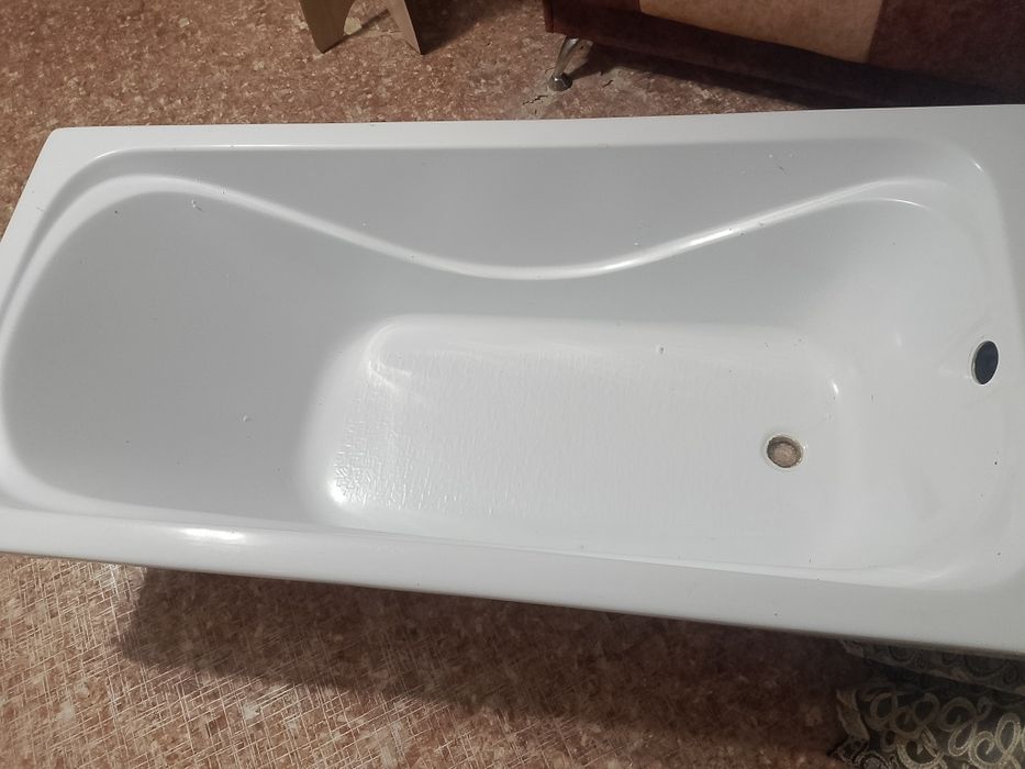 Продам ванну акриловая