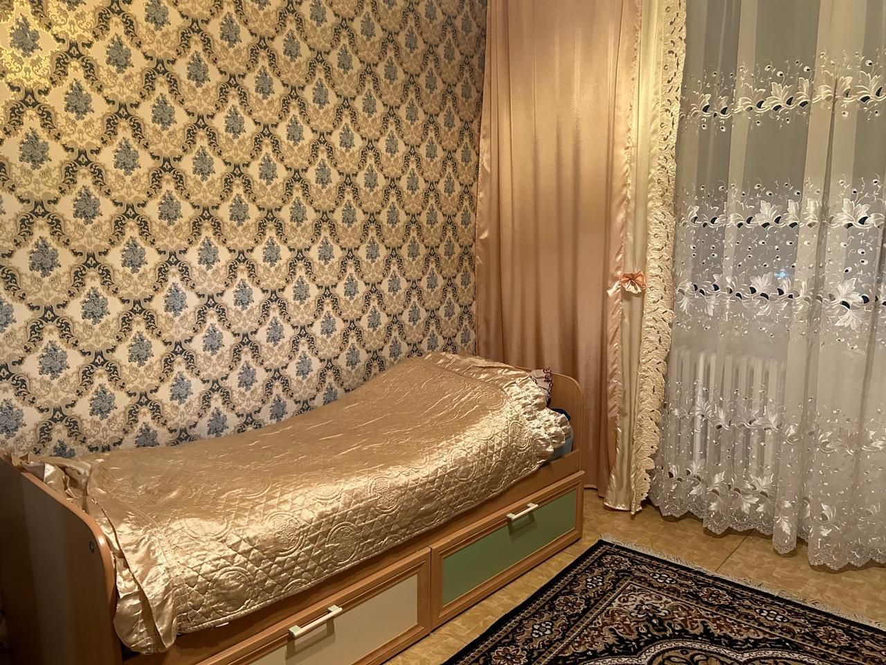 Продам тюль и ковры