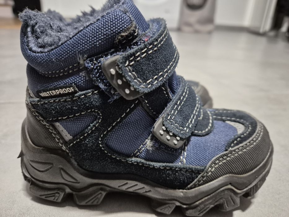 Ghete/ cizme impermeabile îmblănite 26