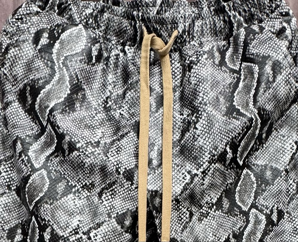 Pantaloni Animal print, Șnur lung! Oversized! Calitate TOP