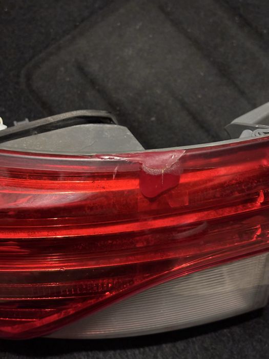 Заден стоп за Totota Avensis T27