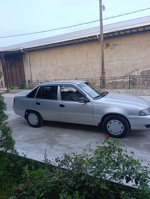 Nexia 2 yili 2015...1.6 lyuks kansaner kasaneri ishlaydi metan gazi bo