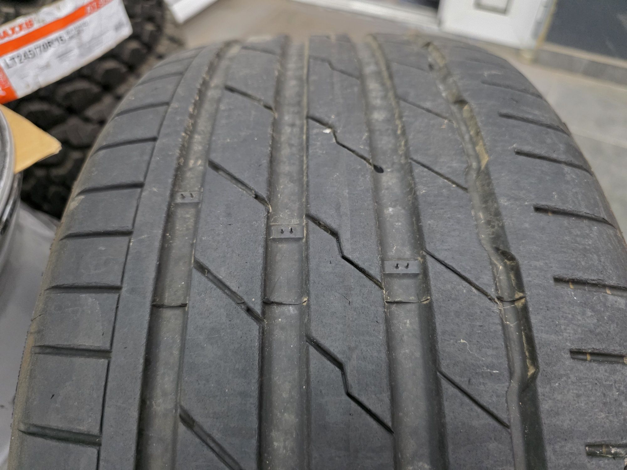 1бр Лятна гума 255 40 19 - Hankook - DOT 2023