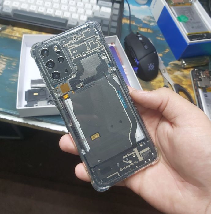 Обменяю Samsung S20+ (8/128)