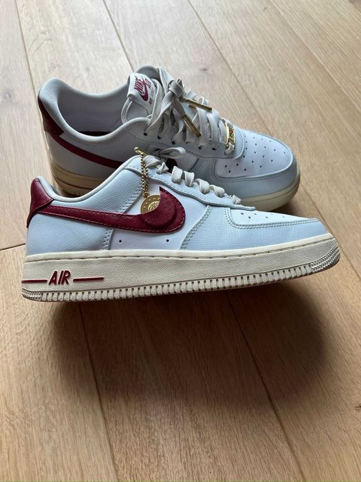 Air Force 1 '07 SE Swoosh Pocket, ca noi (foarte putin purtati)