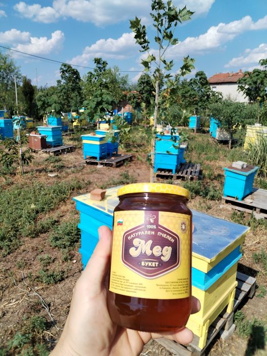 Пчелен мед букет