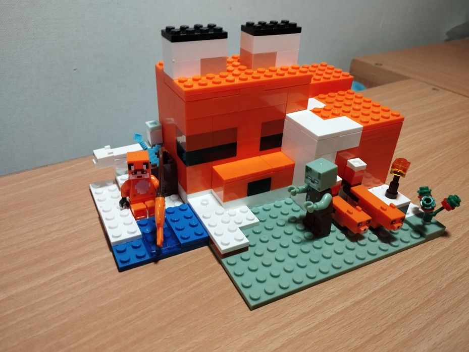 LEGO: Лисья хижина Minecraft 21178
