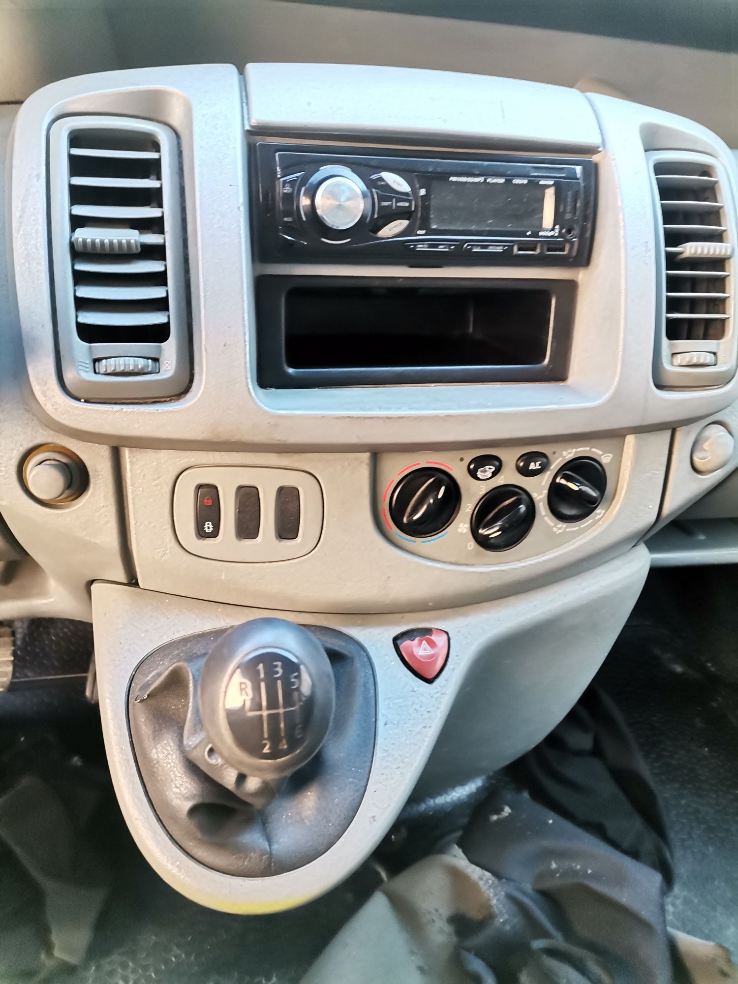 Renault trafic Рено Трафик 1.9 На части