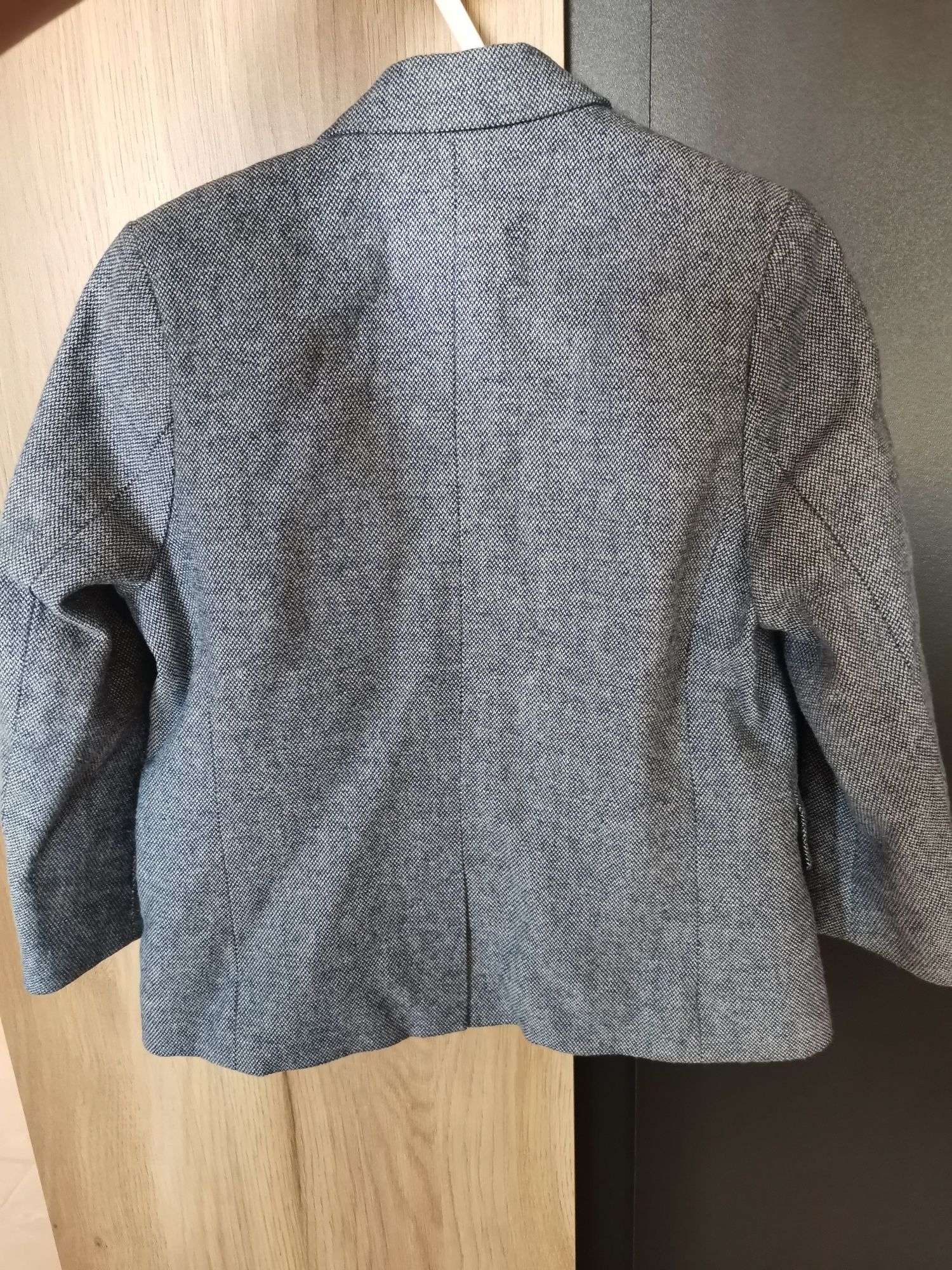 Vând sacou H&M băieți, mărime 92