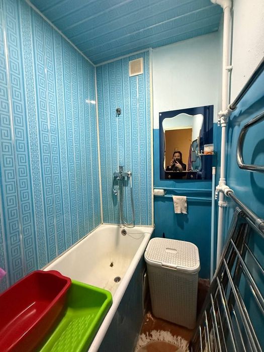 1 xonali kvartira sotiladi