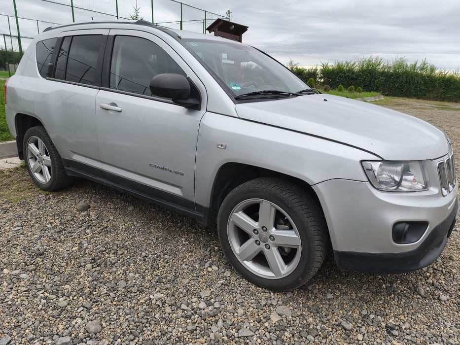 Vând Jeep Compass anul 2011 mașină foarte îngrijită!!!