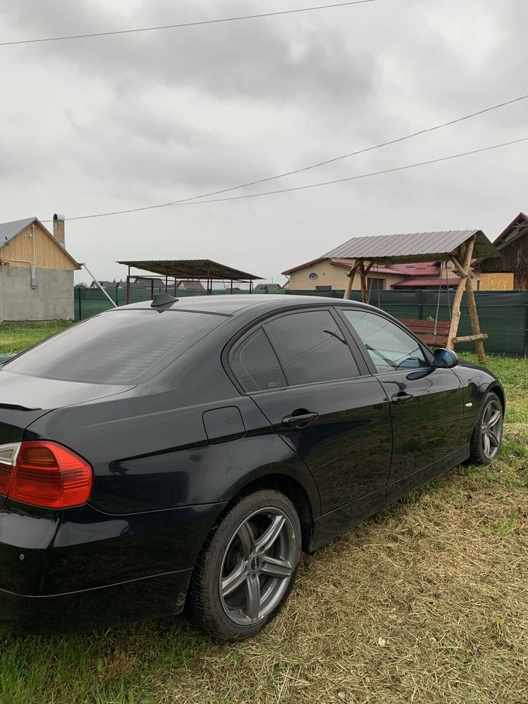 Vand BMW seria 3 e90 320D