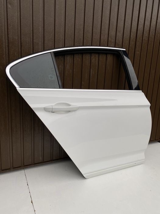 Usa dr spate vw Passat B8 Linuzina cod de culoare LC9A 2015-2020