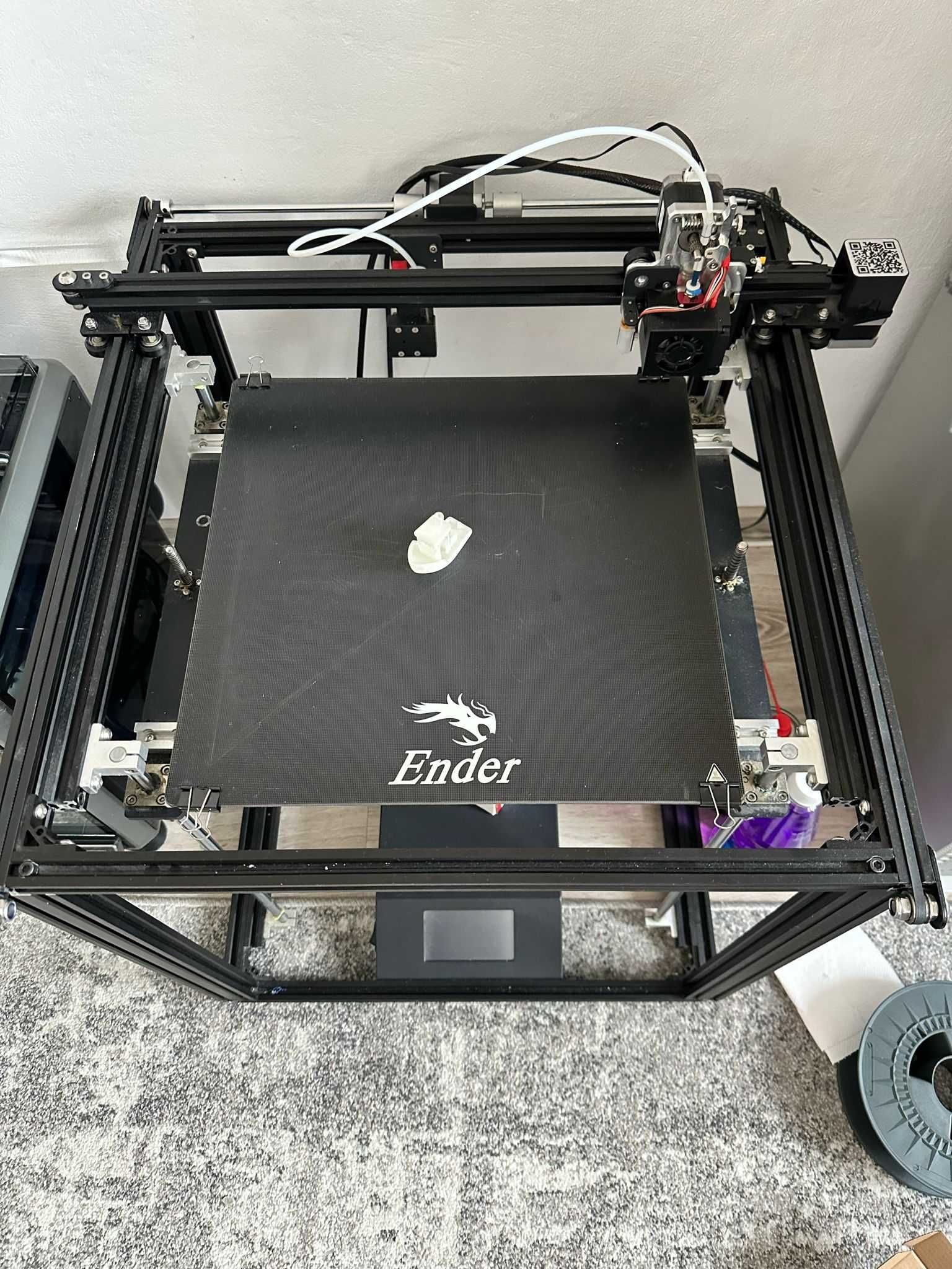 Imprimantă 3D Ender 5 Plus cu Suprafață de Printare Generoasă