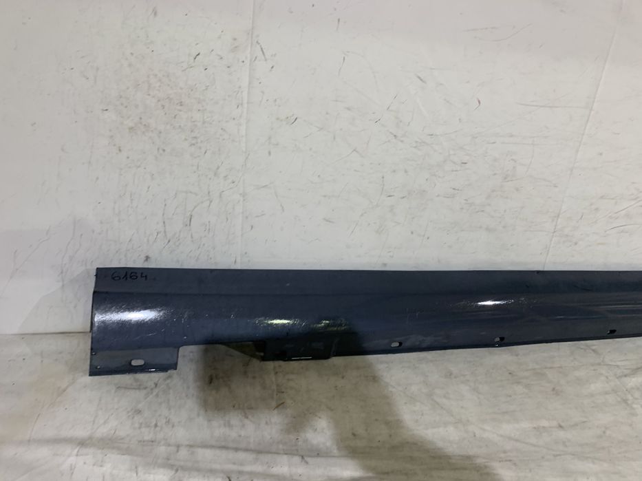 Prag dreapta Mercedes C-Class W204, 2007, 2008, 2009, 2010, 2011, 2012, 2013, cod origine OE A2046900440.