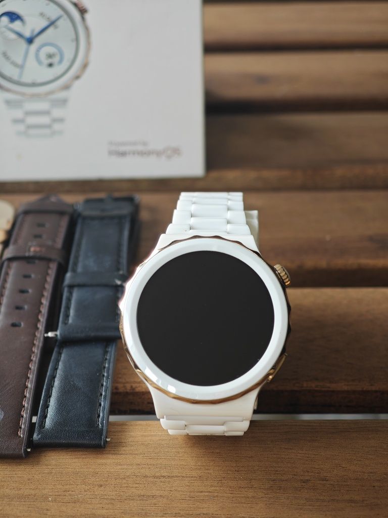 Смарт Часовник Huawei Watch GT 3 Pro с 5 каишки подарък