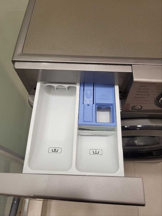 Стиральная машина 10,5кг LG куплен 2г. назад, ЧЕК, документ есть