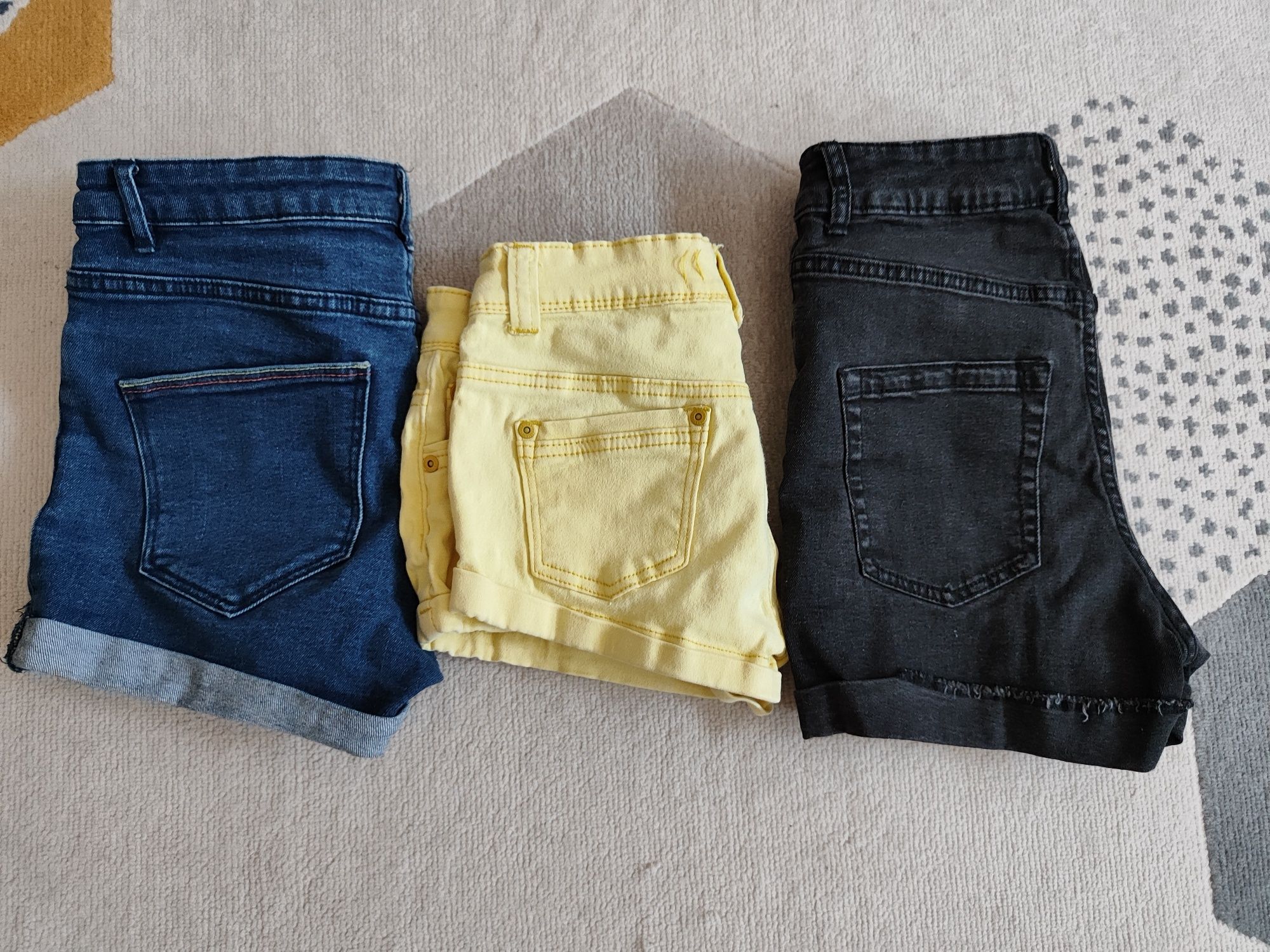 Lot pantaloni scurți și lungi mărime 36