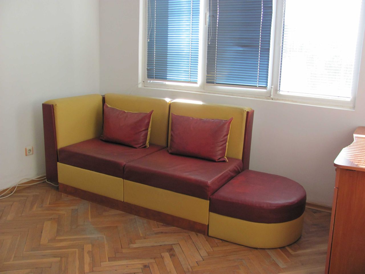 Продава се Тристаен апартамент в Стара Загора, Център - 71 кв.м за 1293 €/кв.м - Снимка #13