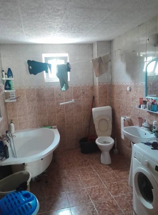 Casa de vânzare, pret negociabil