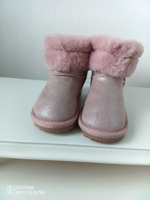 Детски ботуши светещи