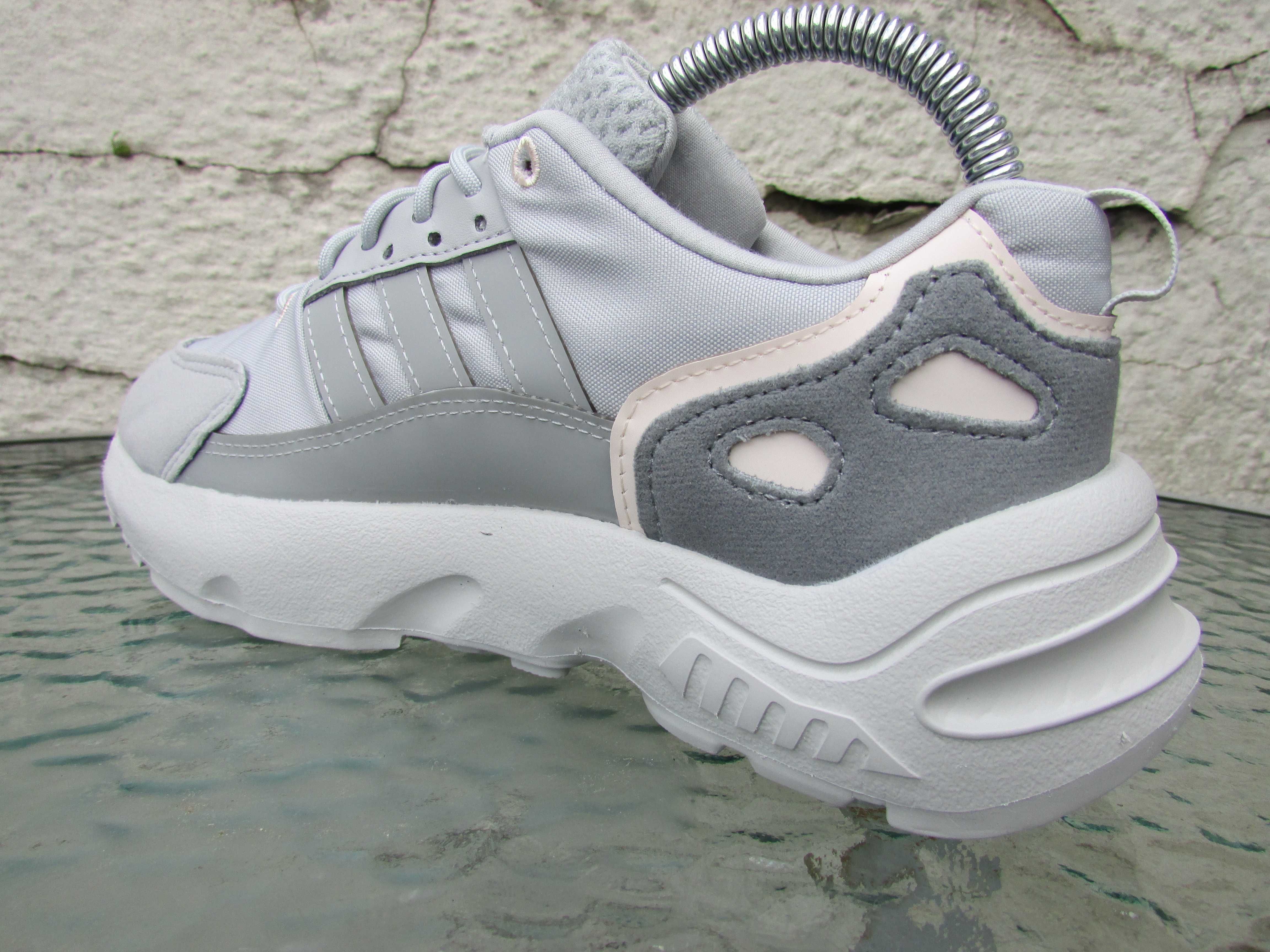 Детски маратонки Adidas ZX 22