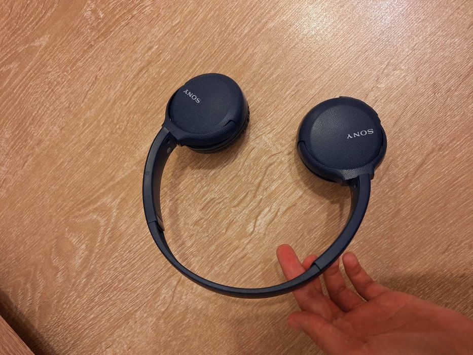 Безжични слушалки Sony WH-CH510.