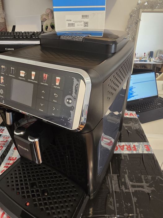 Espressor Philips seria 5500 Ep 5541.50 negru