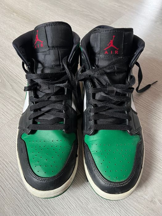 Air Jordan 1 Green Toe Mid Retro