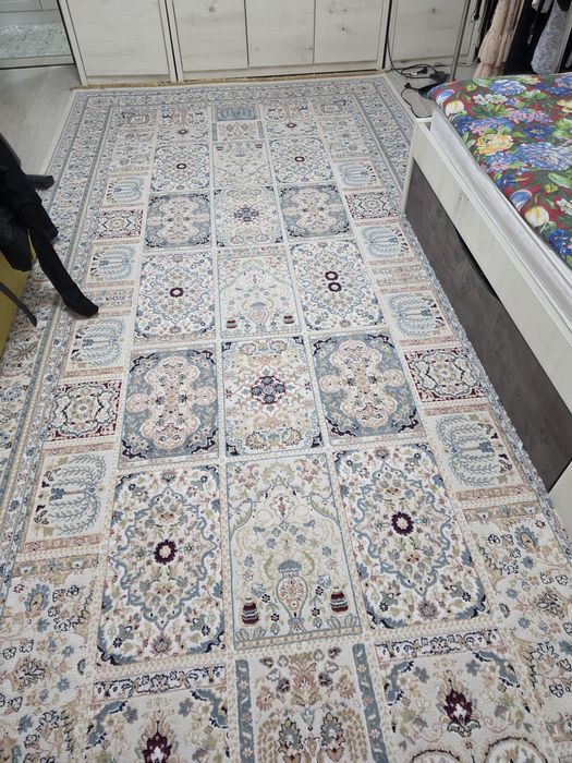 Продается  ковер