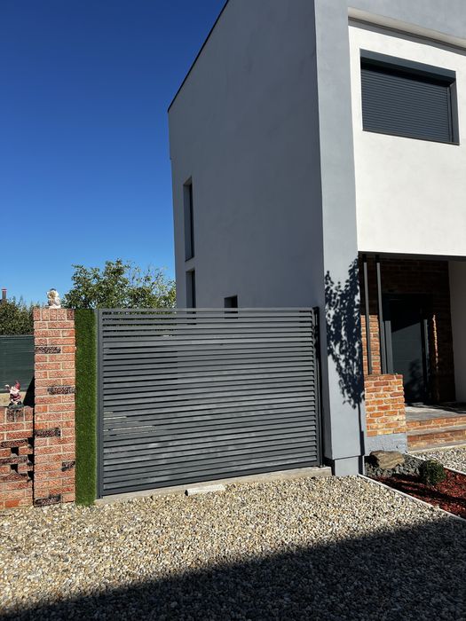 Poarta culisanta pe role sau batanta 5000x1800