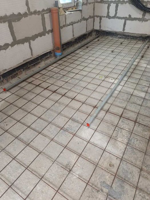 Приспособления за нивелиране на подове за многократна употреба.