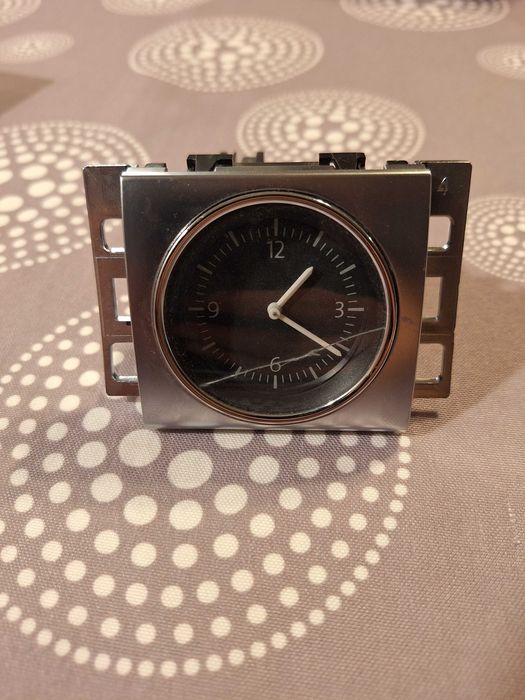 Часовник VW Passat B6