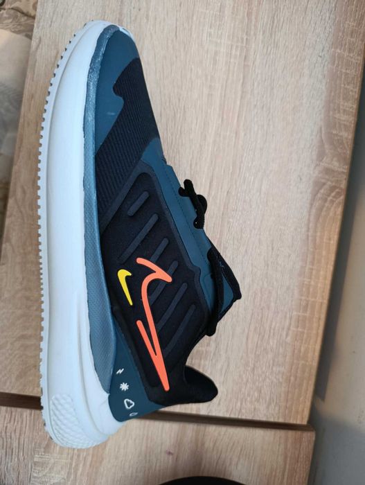 Спортни маратонки