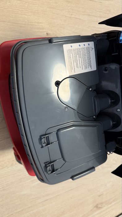 Aspirator cu sac Bosch cu spalare; covoare, canapele etc.