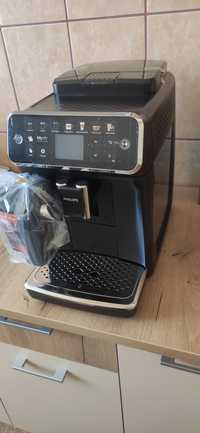 Espressor automat Philips 5400 LatteGo Black